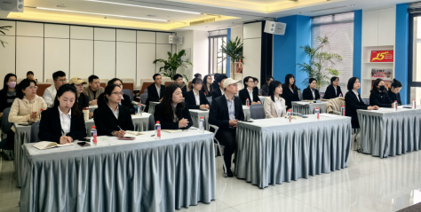 <b>以礼赋能，塑职场新风--厦门纵能举办工业销售礼仪专题培训</b>