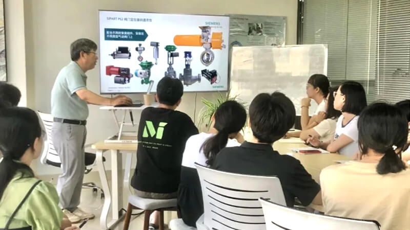 【技能提升】纵能科技开展西门子阀门定位器培训